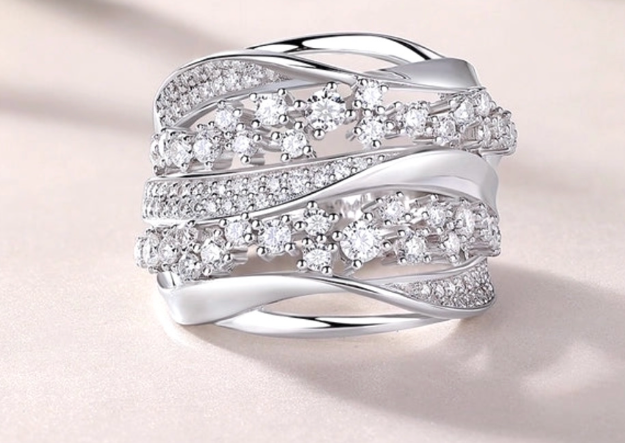 Moissanite Elegant Geometric Rings