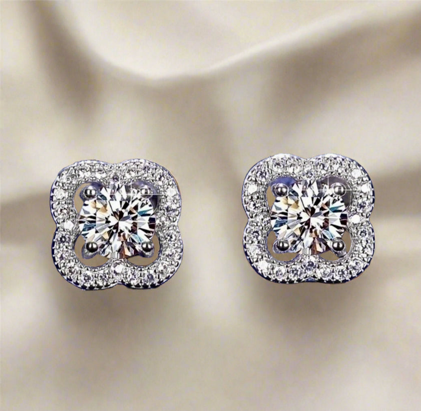 Moissanite Flower Earring