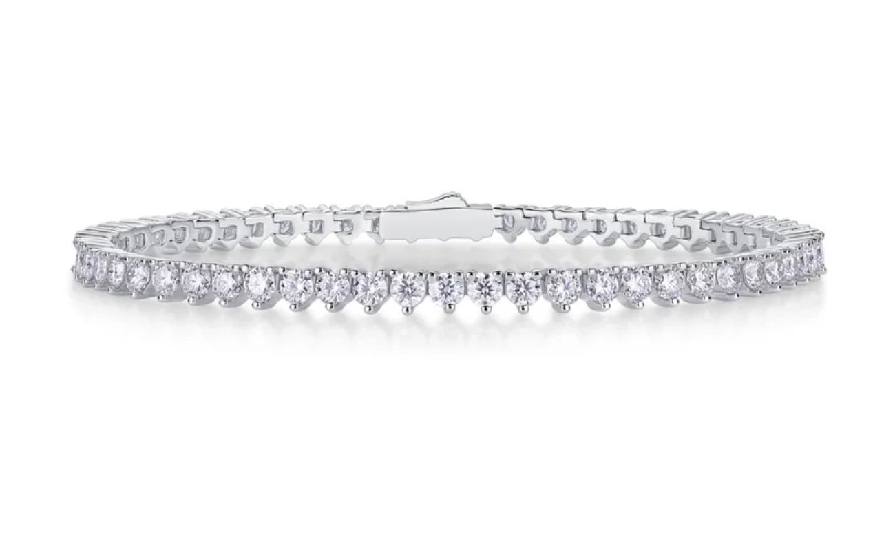 Tennis A Bracelet Moissanite