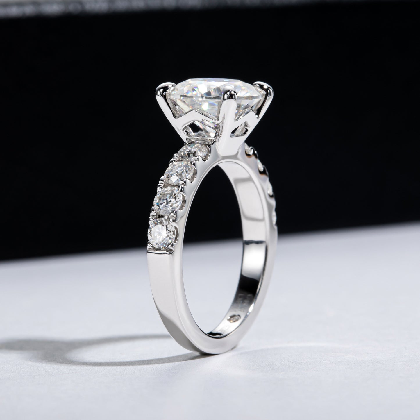 Sofia Solitaire 3.0 Ct