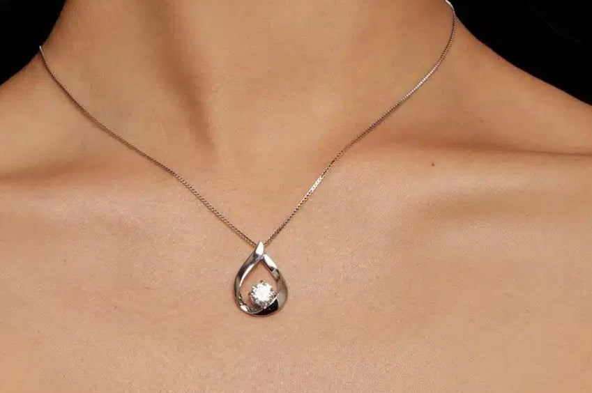 Rain Drop 1.0 Ct Solitaire Moissanite Necklace