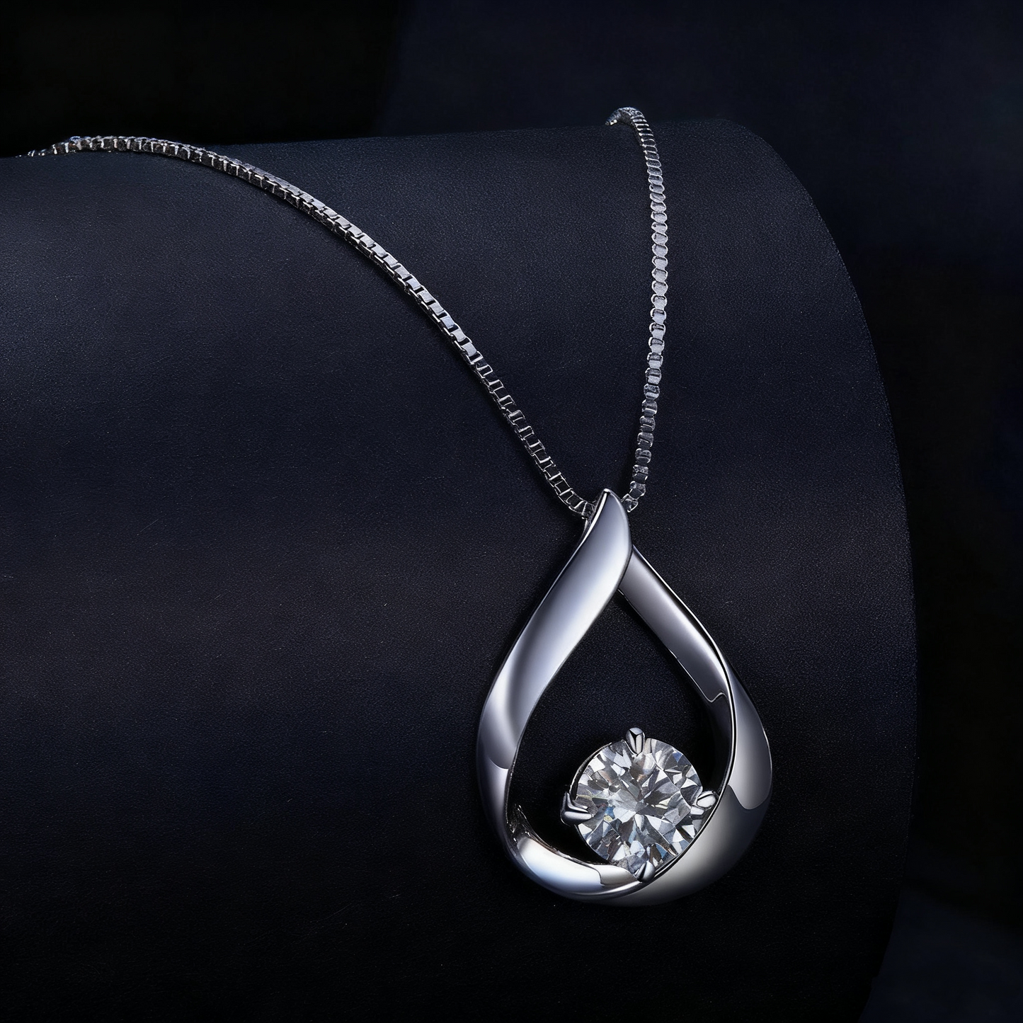 Rain Drop 1.0 Ct Solitaire Moissanite Necklace